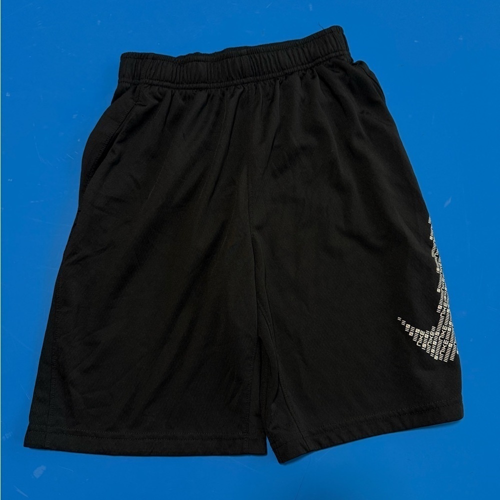 Nike Dri-FIT Boys Black Shorts. Size L. Perfect Condition.